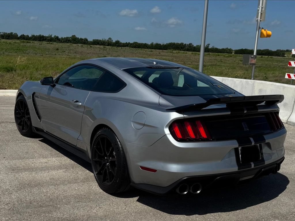 Used 2020 Ford Mustang Shelby GT350 w/ Technology Package RWD image 18