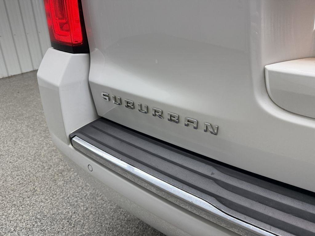Used 2015 Chevrolet Suburban LTZ image 7