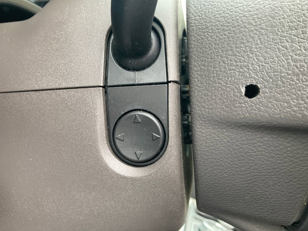 Used 2019 Ford Expedition XLT w/ Equipment Group 202A AWD/4WD image 40