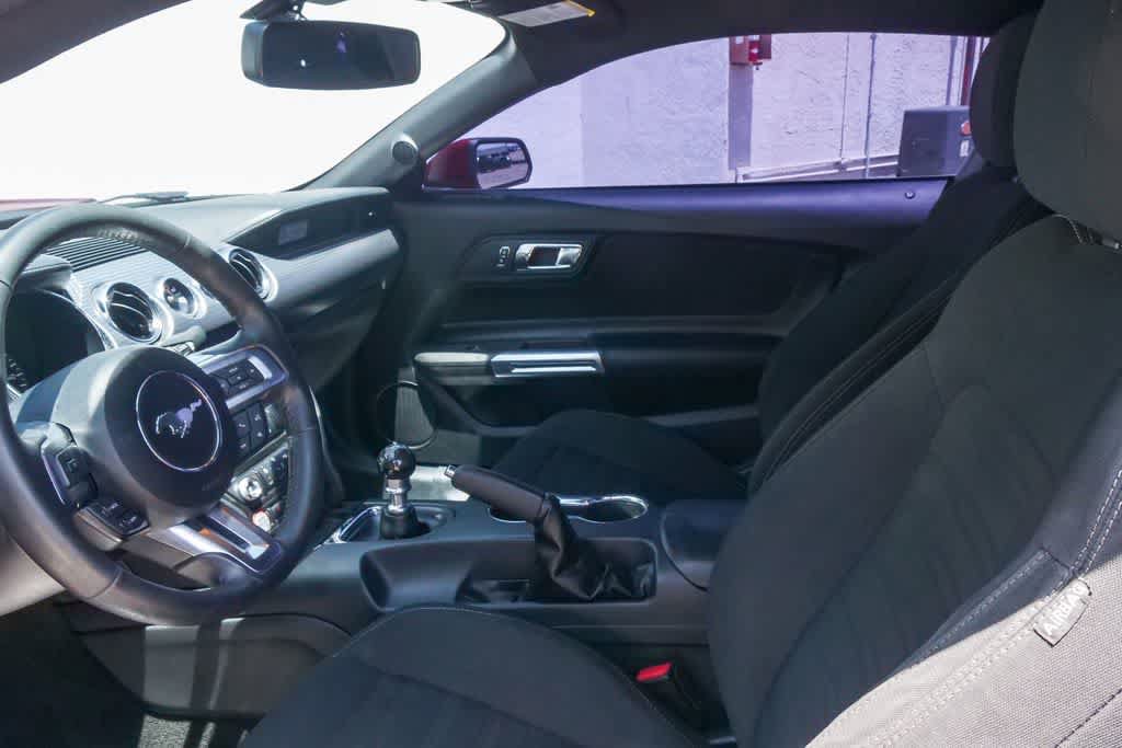 Used 2017 Ford Mustang GT w/ GT Performance Package RWD image 15