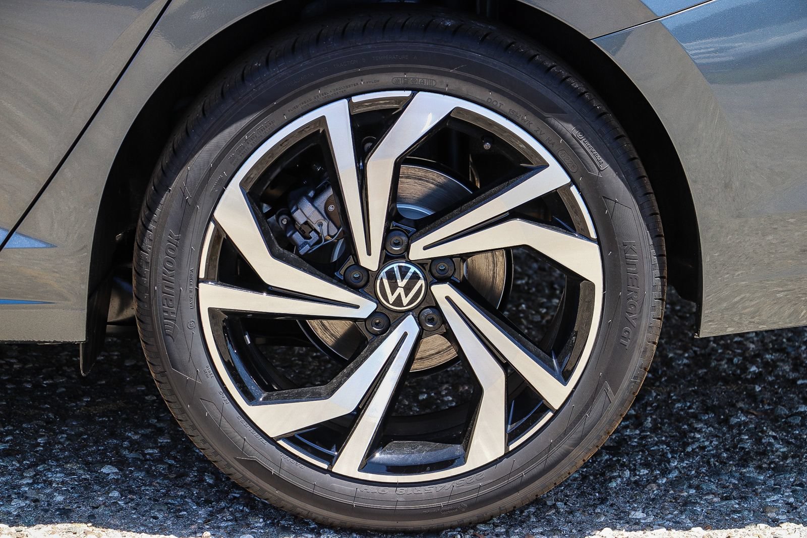 New 2026 Volkswagen Jetta SEL FWD image 12