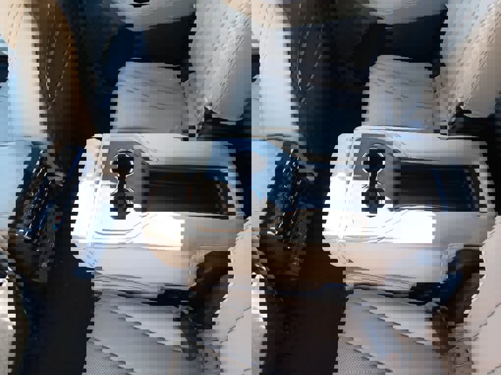 Used 2023 Acura MDX SH-AWD w/ Technology Package image 18