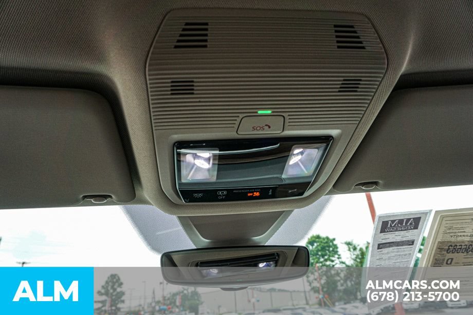 Used 2025 Volkswagen Atlas SE FWD image 34