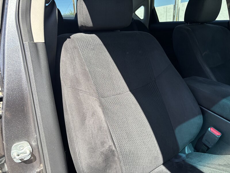 Used 2014 Nissan Altima 2.5 S w/ Display Audio Package FWD image 35