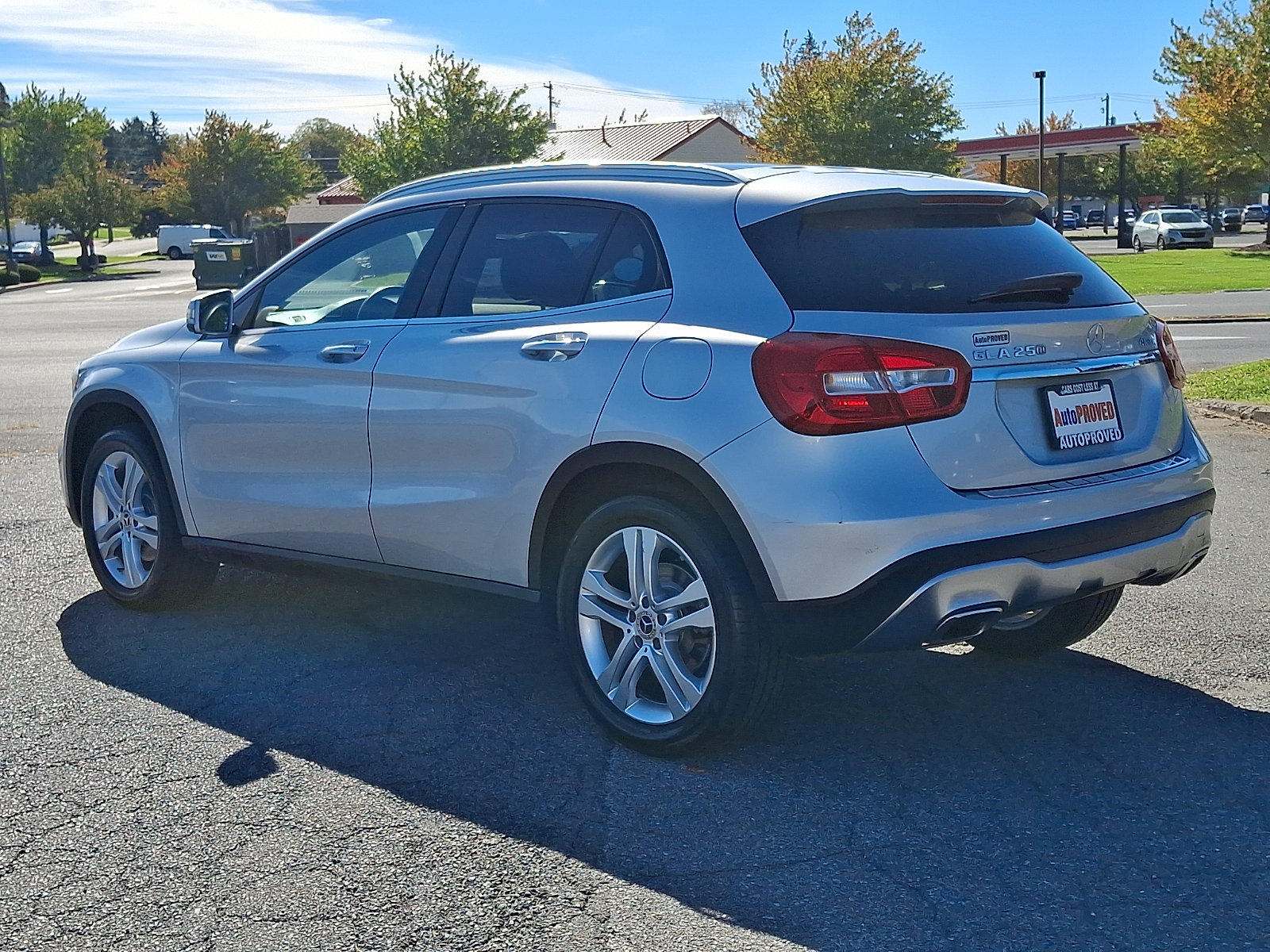 Used 2019 Mercedes-Benz GLA 250 4MATIC image 4