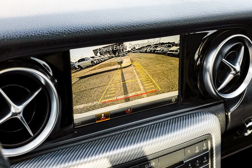 Used 2017 Mercedes-Benz SLC 300 image 15
