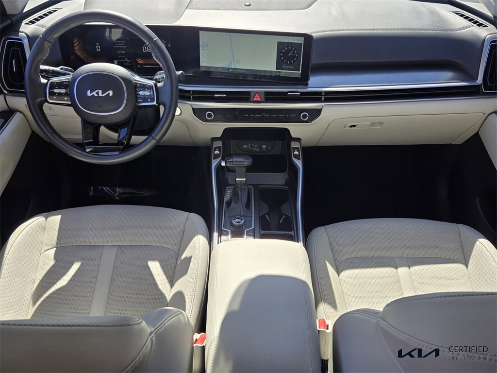 Used 2025 Kia Sorento S image 13