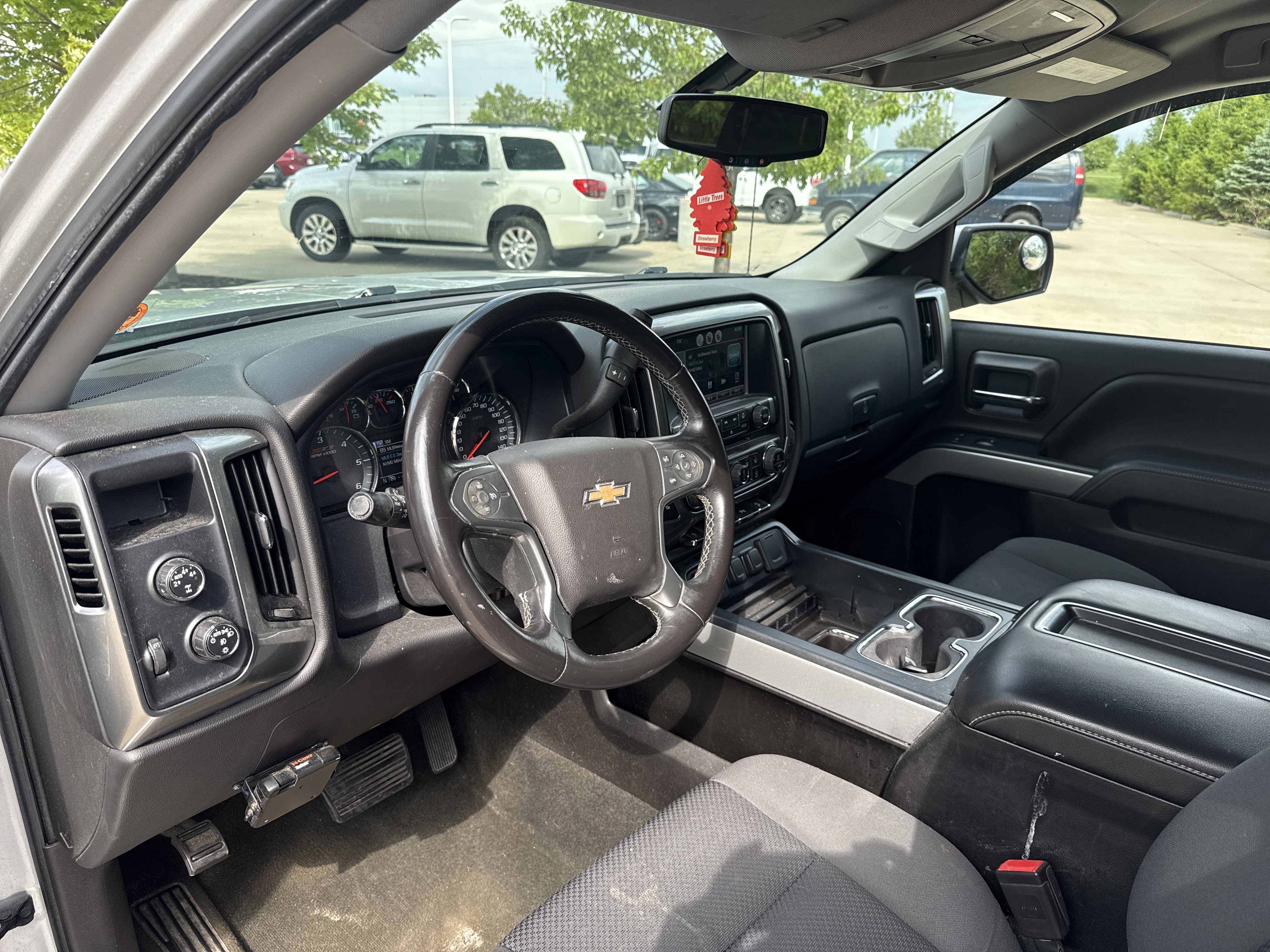 Used 2015 Chevrolet Silverado 1500 LT w/ All Star Edition AWD/4WD image 5