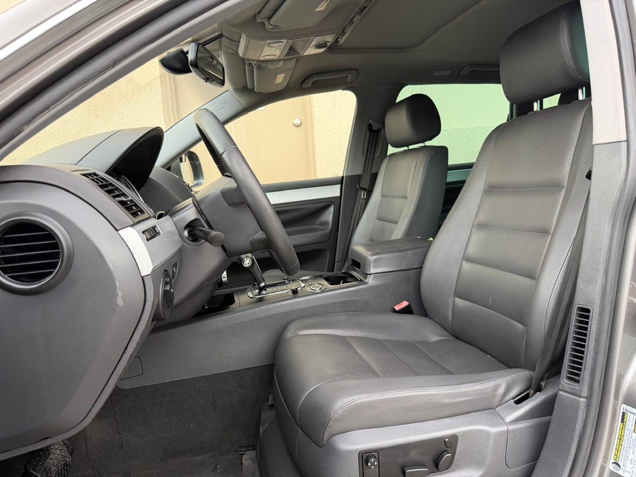 Used 2008 Volkswagen Touareg V6 image 18