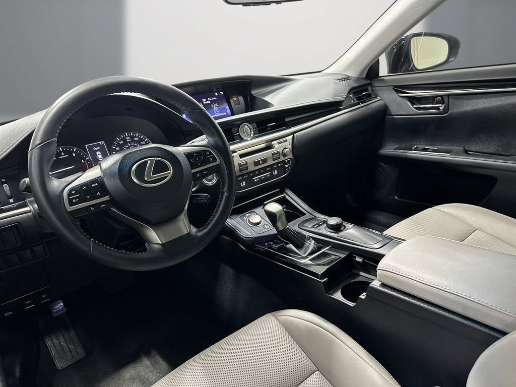 Used 2017 Lexus ES 350 FWD image 13