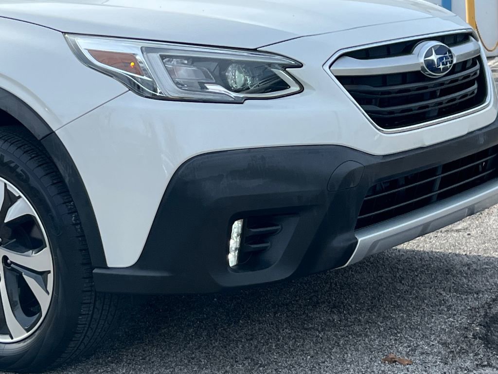 Used 2020 Subaru Outback Touring image 9