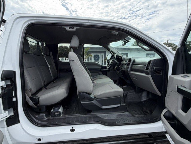 Used 2018 Ford F250 XL w/ Power Equipment Group AWD/4WD image 16