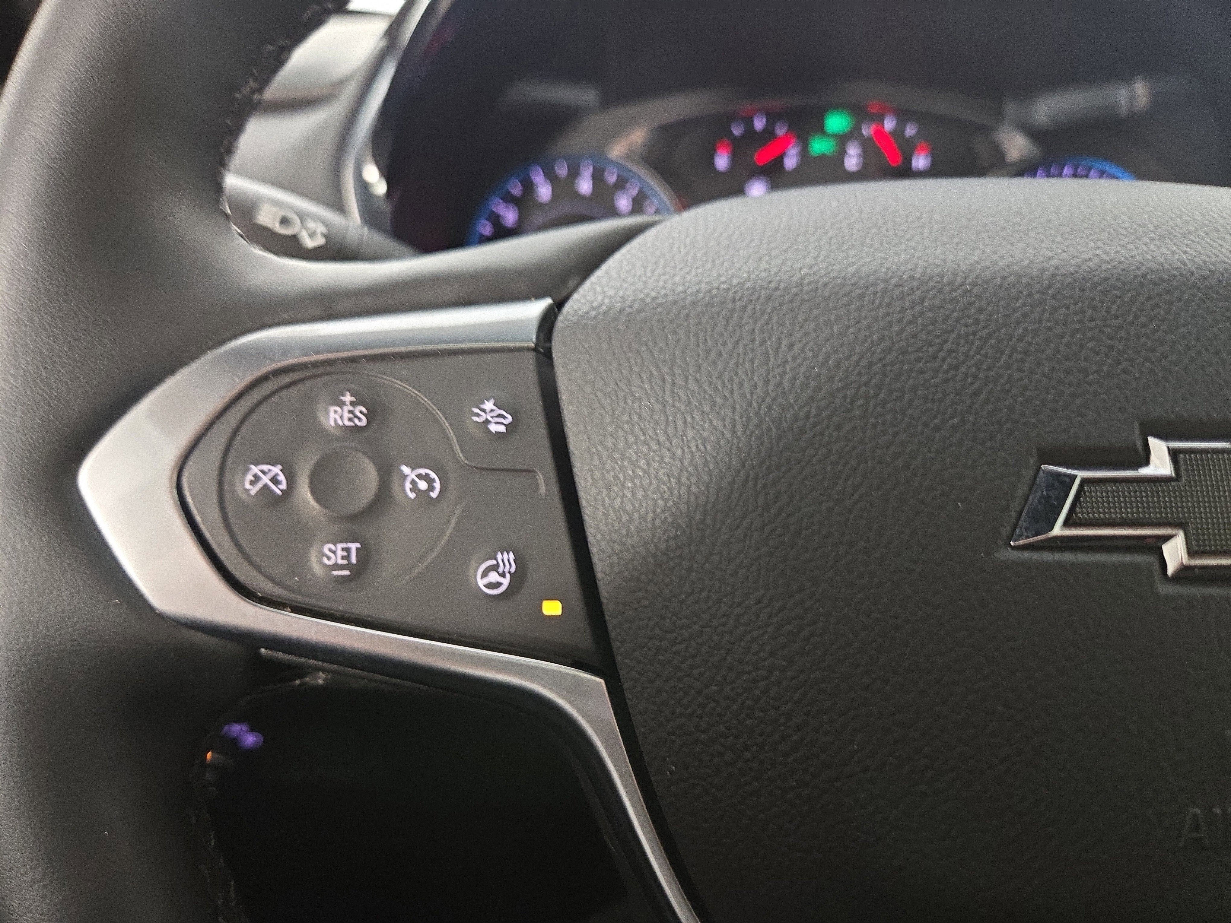 Used 2023 Chevrolet Traverse RS image 16