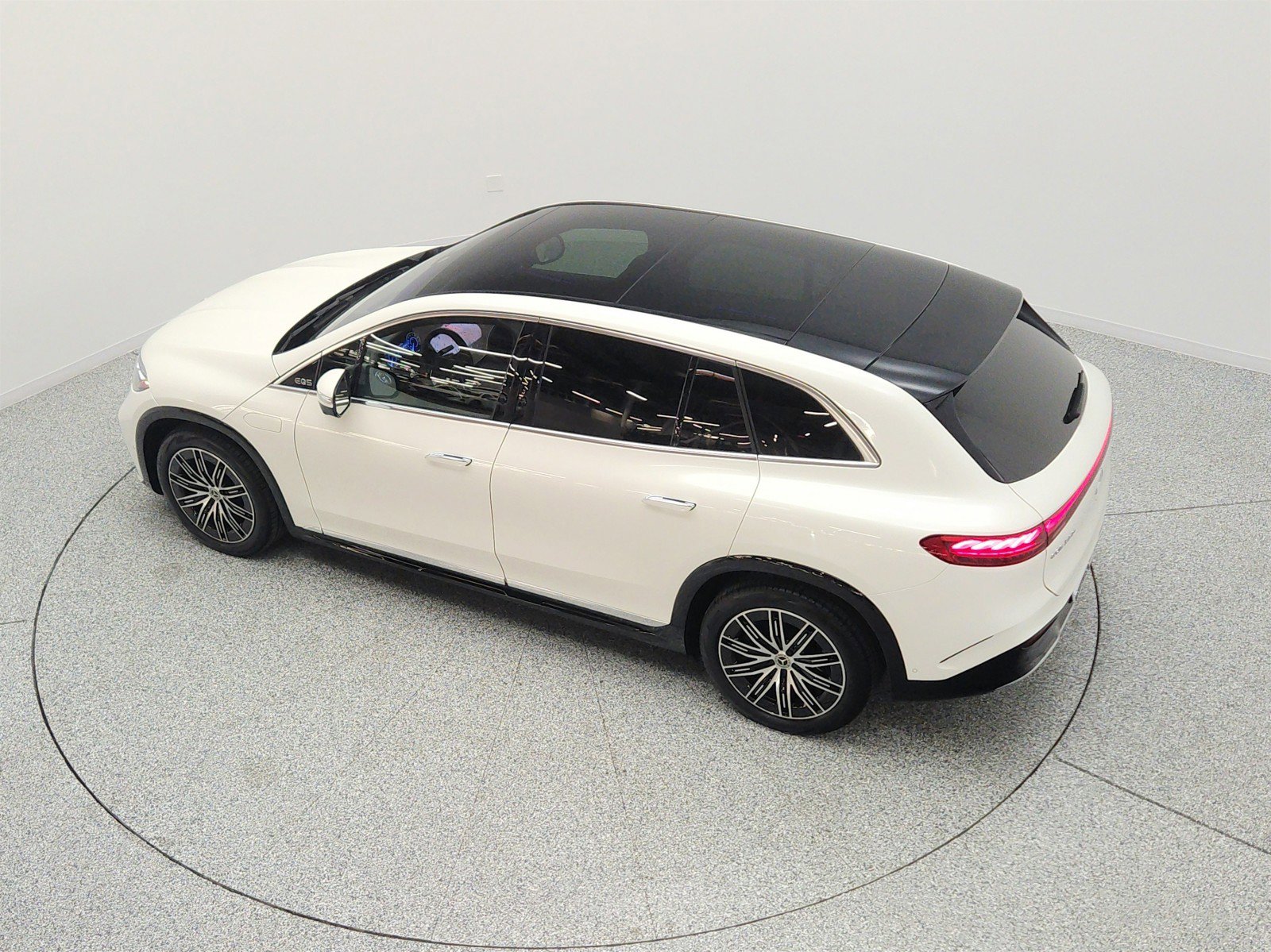 Used 2023 Mercedes-Benz EQS 580 4MATIC SUV image 29