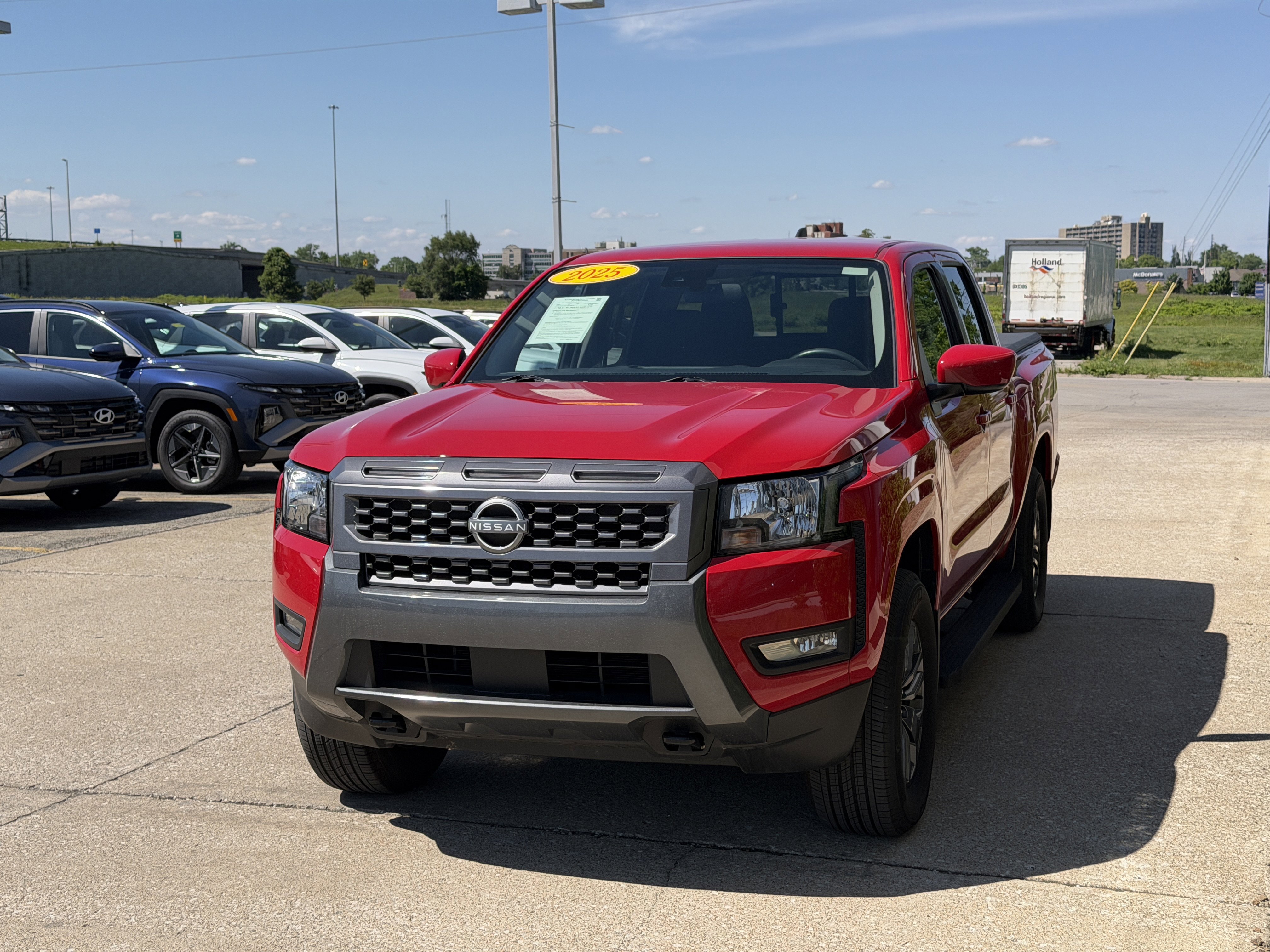 Used 2025 Nissan Frontier SV w/ SV Convenience Package AWD/4WD image 15