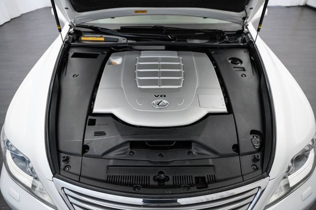 Used 2011 Lexus LS 460 AWD w/ Comfort Pkg image 13