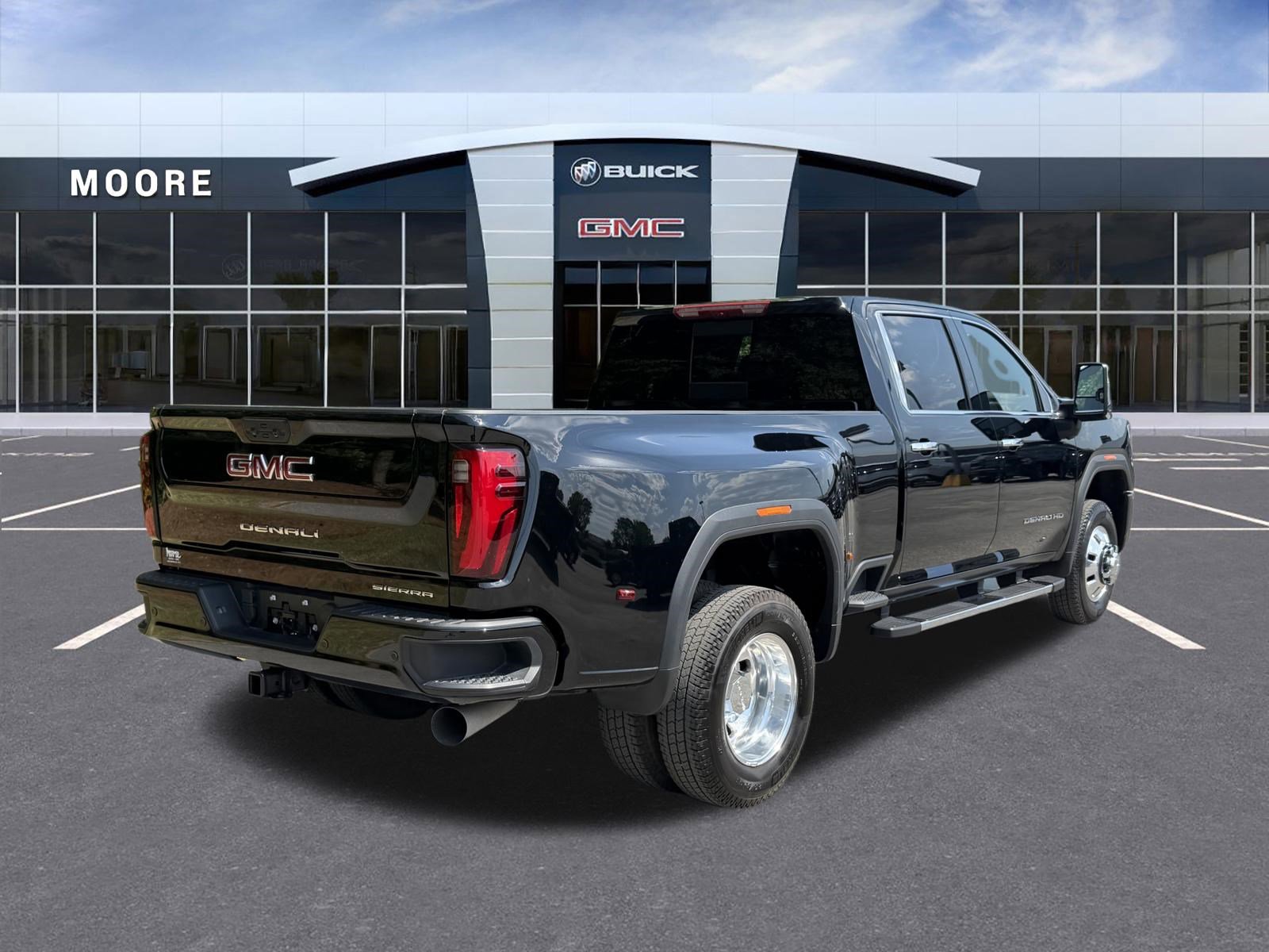 Used 2025 GMC Sierra 3500 Denali w/ Denali Reserve Package AWD/4WD image 3