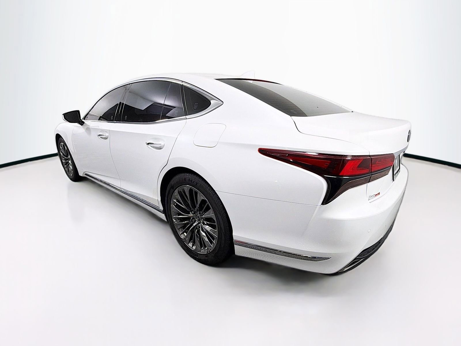 Used 2021 Lexus LS 500 RWD image 5