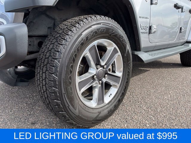 Used 2018 Jeep Wrangler Unlimited Sahara AWD/4WD image 12