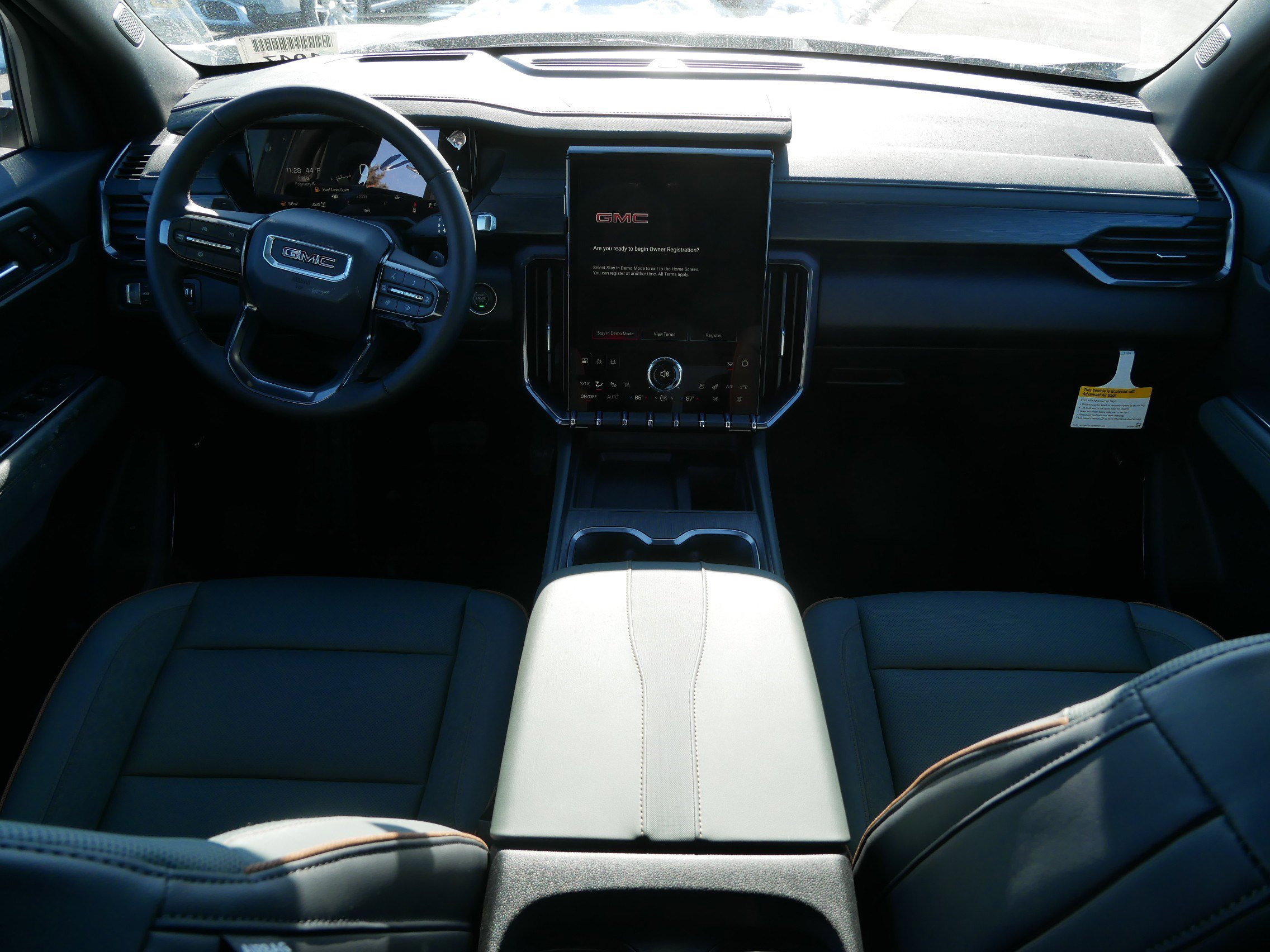 New 2026 GMC Acadia AT4 w/ Luxury Package image 6