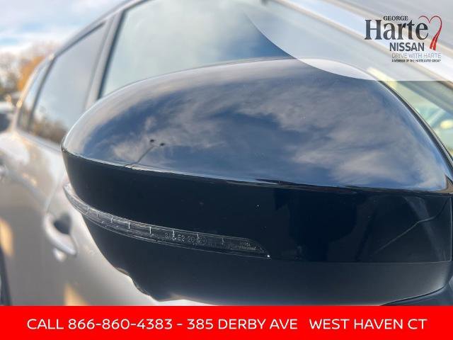 Certified 2025 Nissan Rogue SL image 23