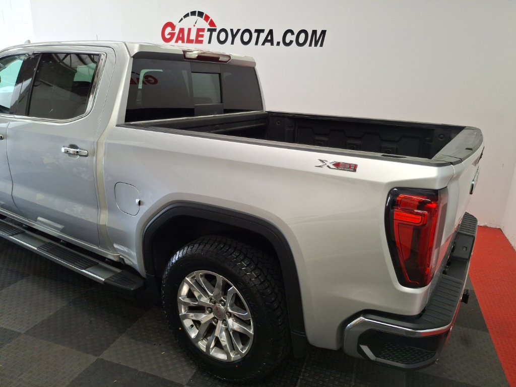 Used 2021 GMC Sierra 1500 SLT w/ SLT Premium Package AWD/4WD image 7