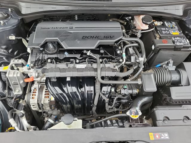 Used 2021 Hyundai Elantra SEL FWD image 30