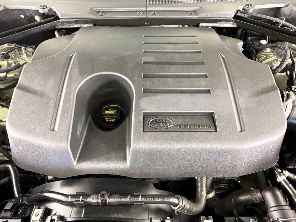 Used 2020 Land Rover Defender 110 First Edition AWD/4WD image 28