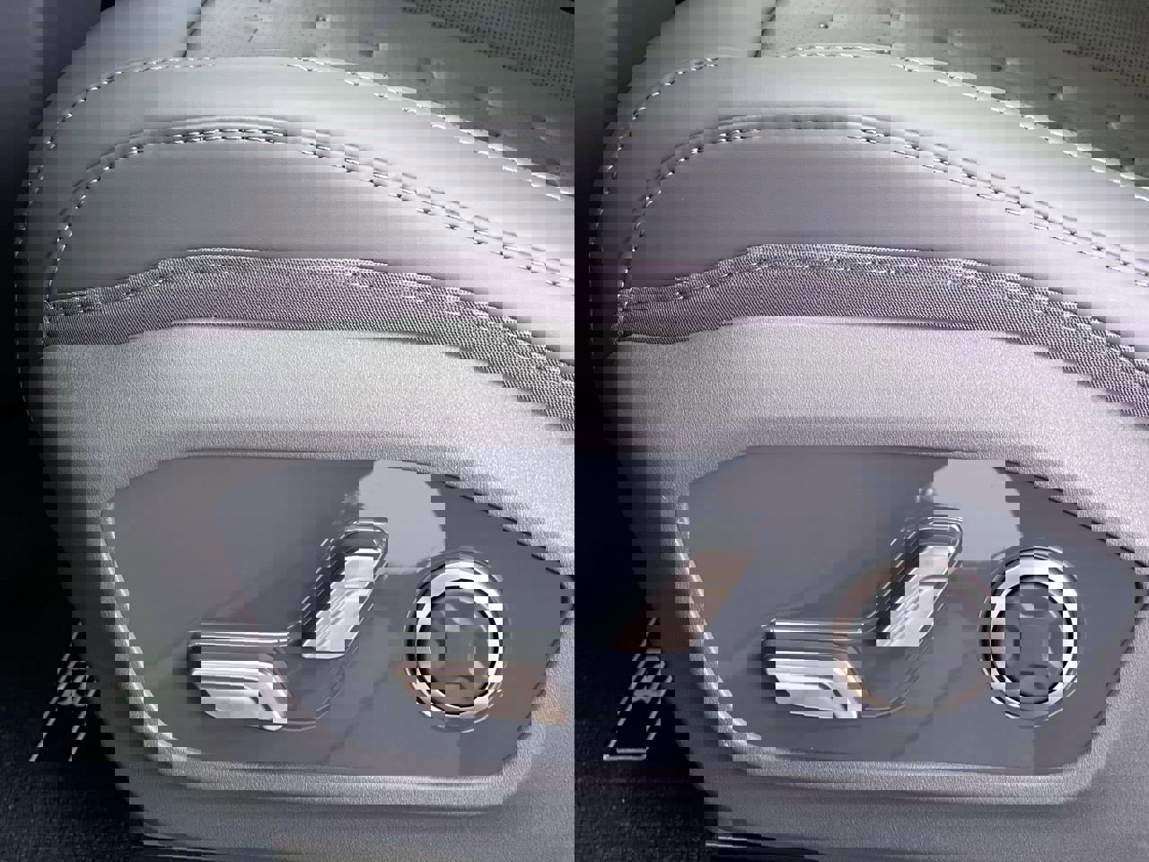 New 2026 Kia EV9 Wind image 17