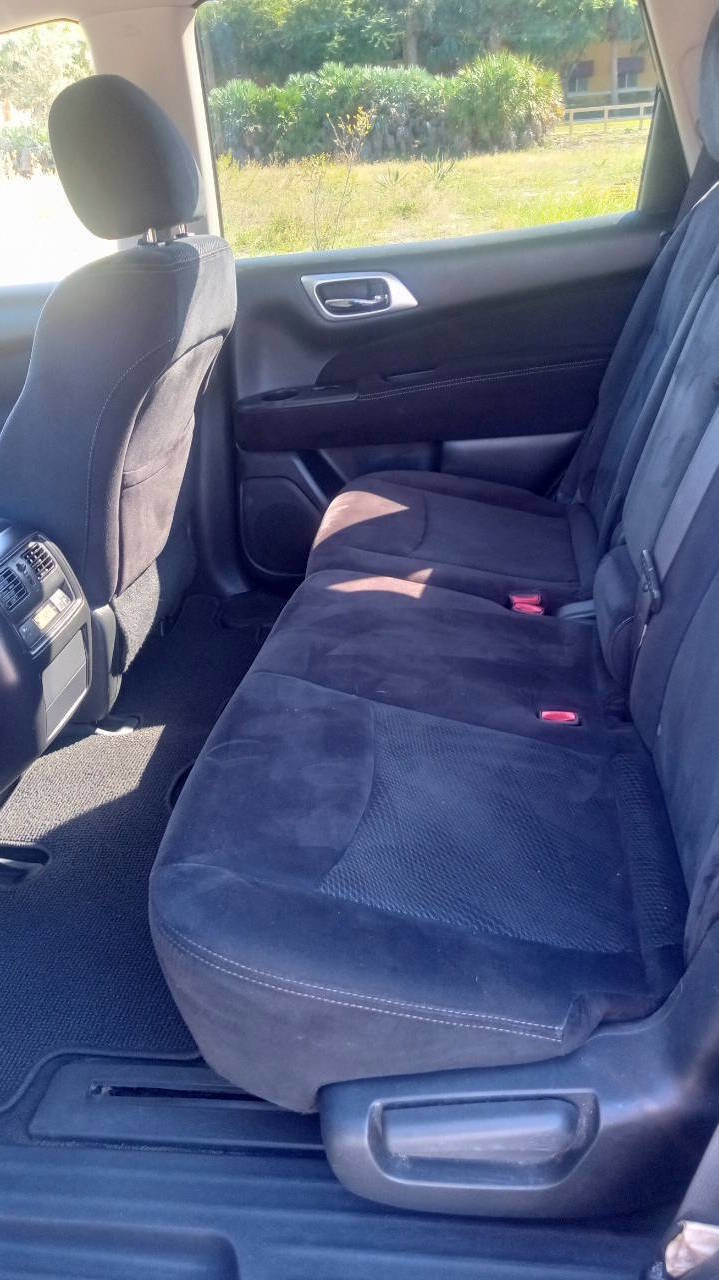 Used 2014 Nissan Pathfinder SV image 20