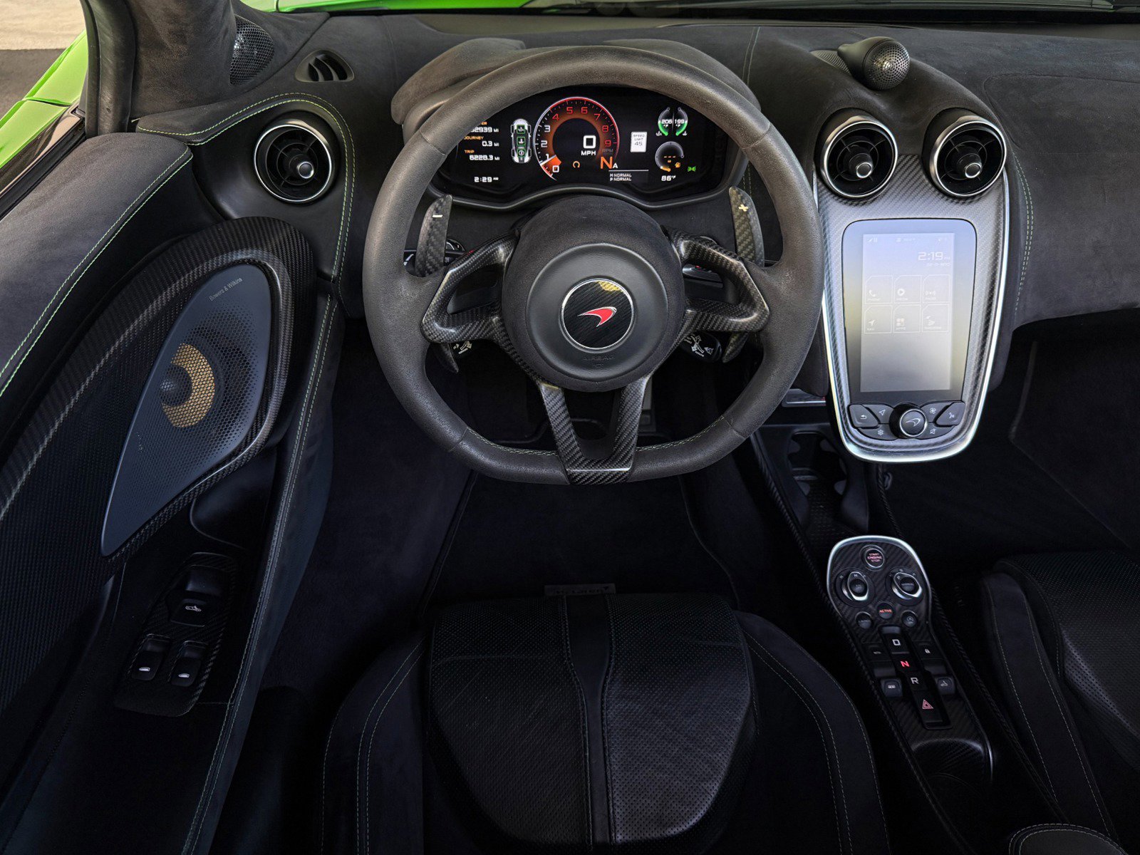 Used 2018 McLaren 570S Spider image 41