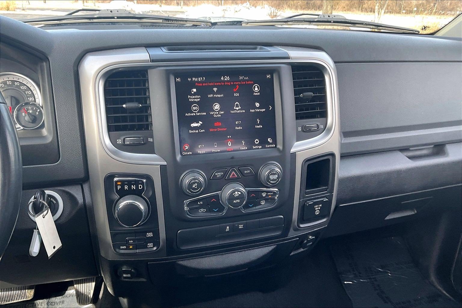 Used 2019 RAM 1500 Classic SLT w/ Luxury Group image 6