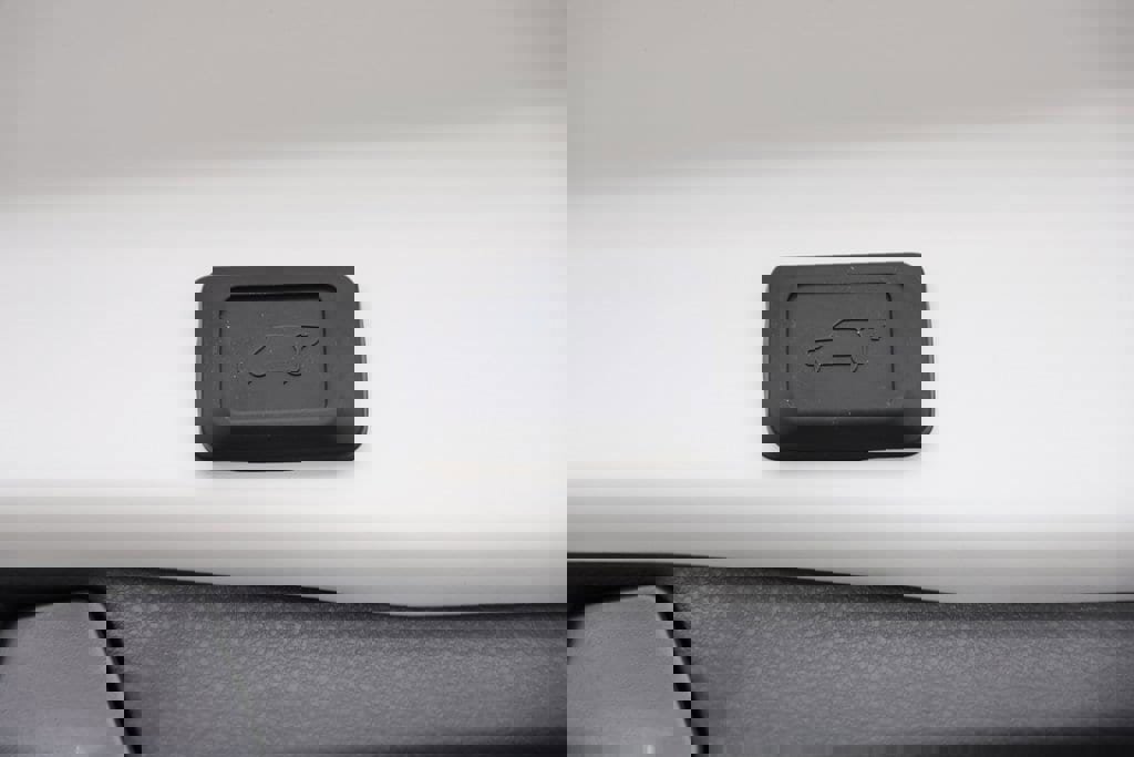 Certified 2025 Toyota RAV4 XLE Premium image 12