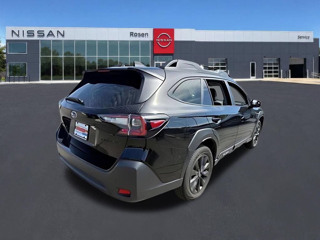 Used 2025 Subaru Outback Onyx Edition AWD/4WD image 3
