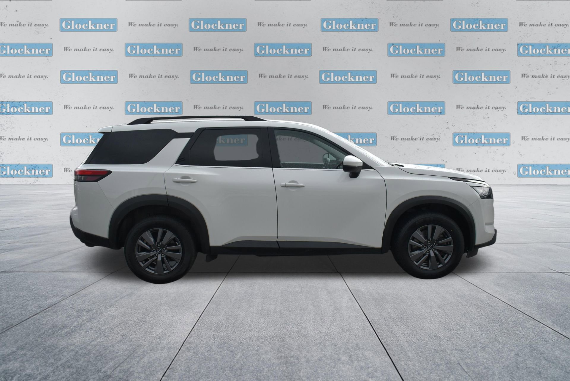 Used 2025 Nissan Pathfinder SV image 4