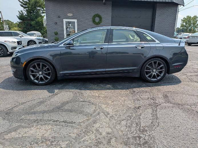 Used 2014 Lincoln MKZ AWD w/ Equipment Group 102A Reserve image 2