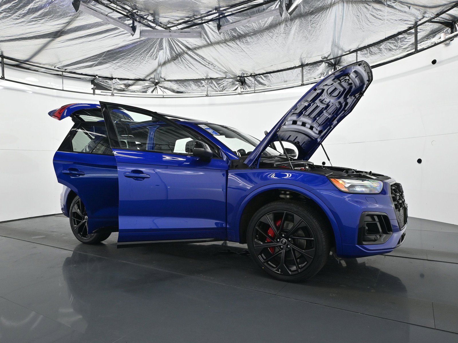 Used 2024 Audi SQ5 Prestige AWD/4WD image 45