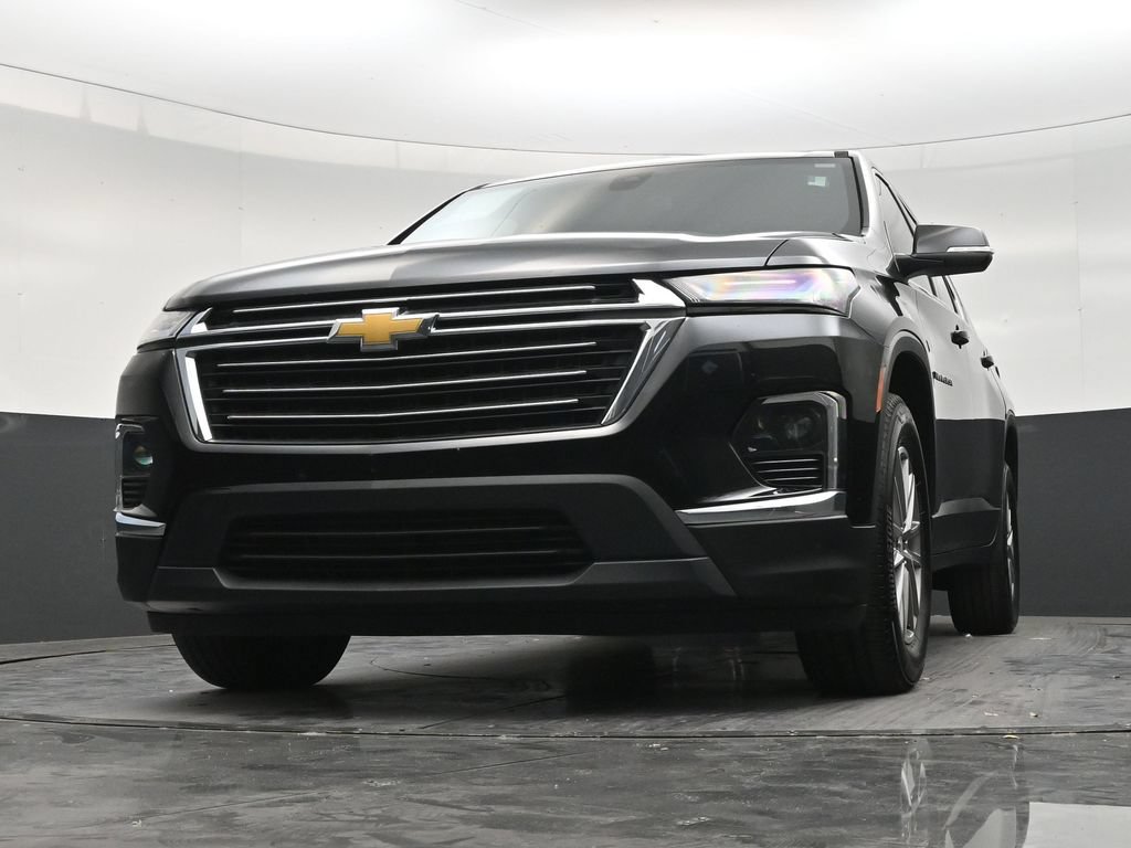 Used 2023 Chevrolet Traverse LT FWD image 27