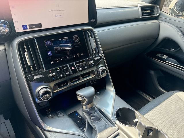 Used 2024 Lexus LX 600 4WD w/ Interior Upgrade Package image 29