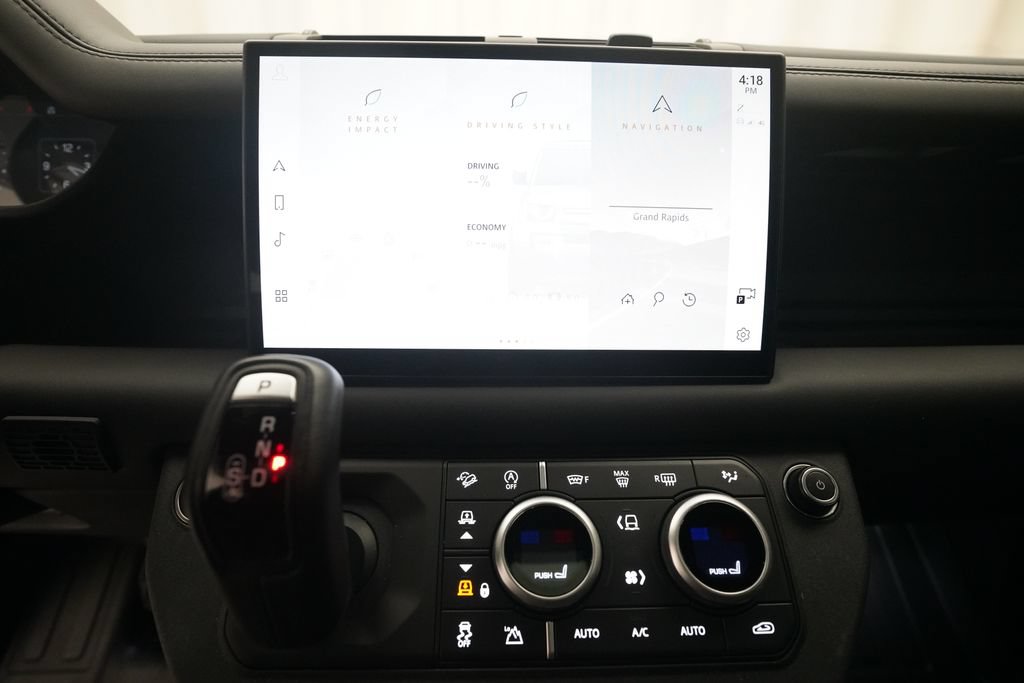 Used 2025 Land Rover Defender 110 S AWD/4WD image 6