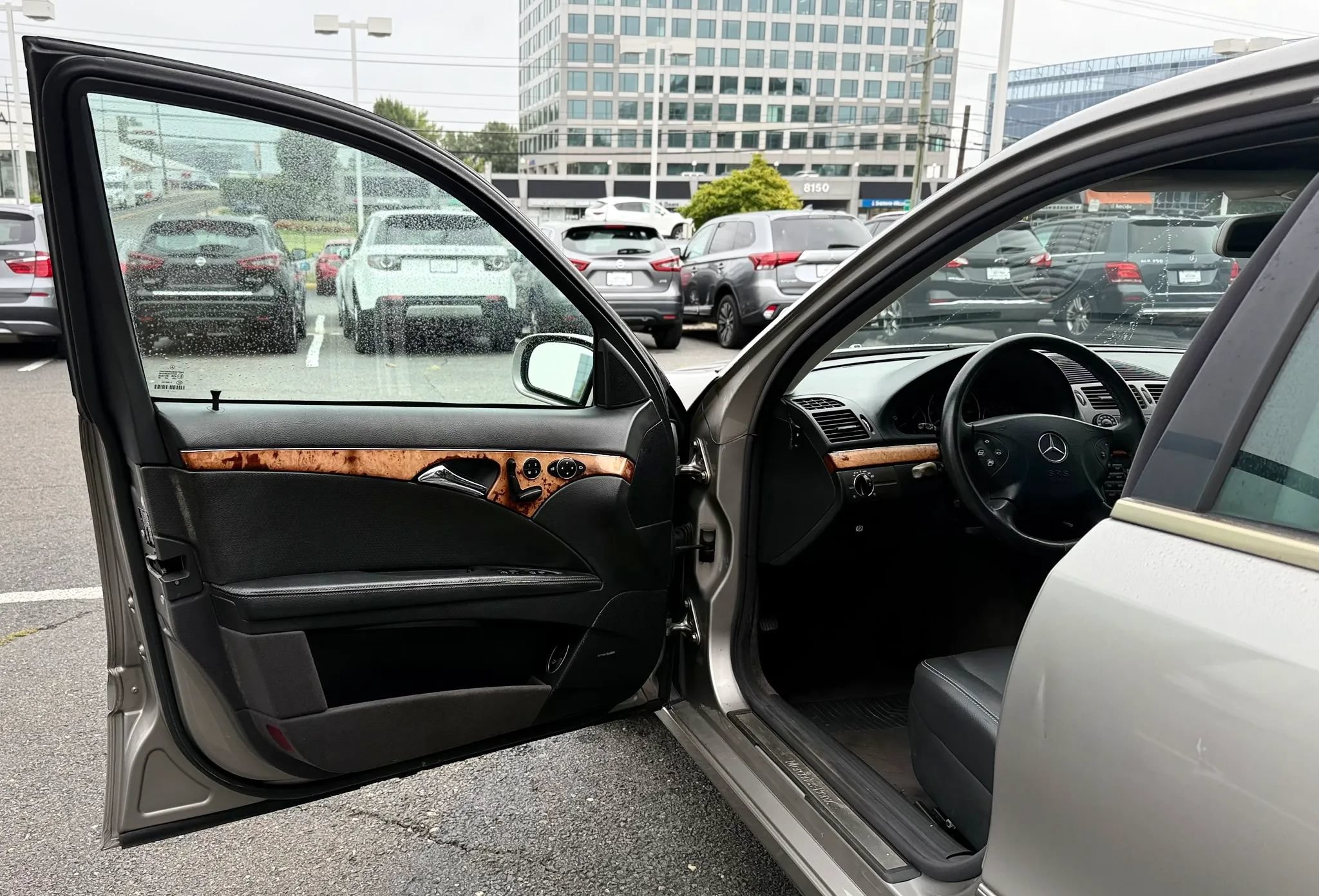 Used 2004 Mercedes-Benz E 320 Sedan image 8