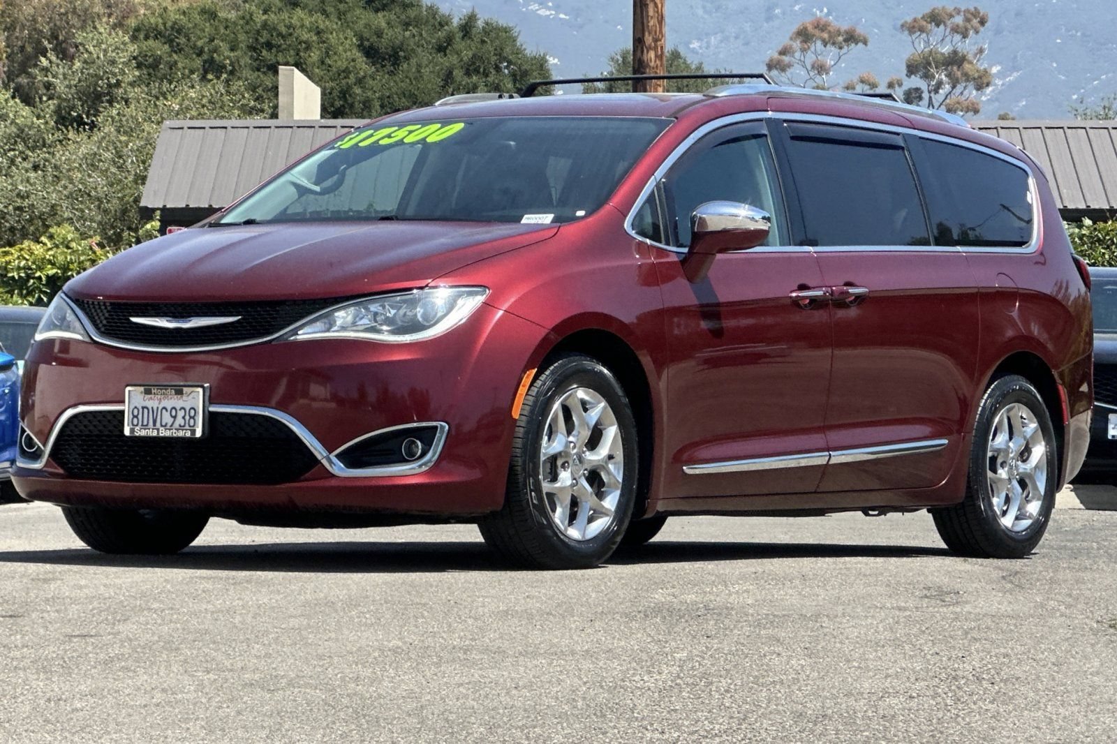 Used 2018 Chrysler Pacifica Limited FWD image 8