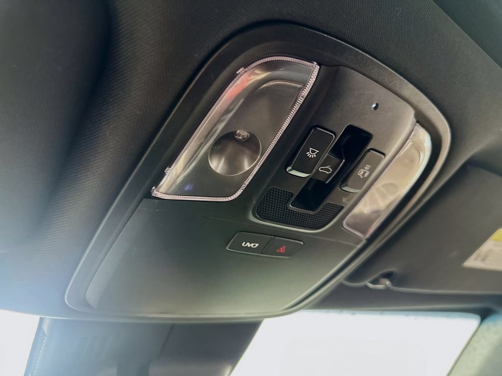 Used 2022 Kia Stinger GT2 RWD image 33