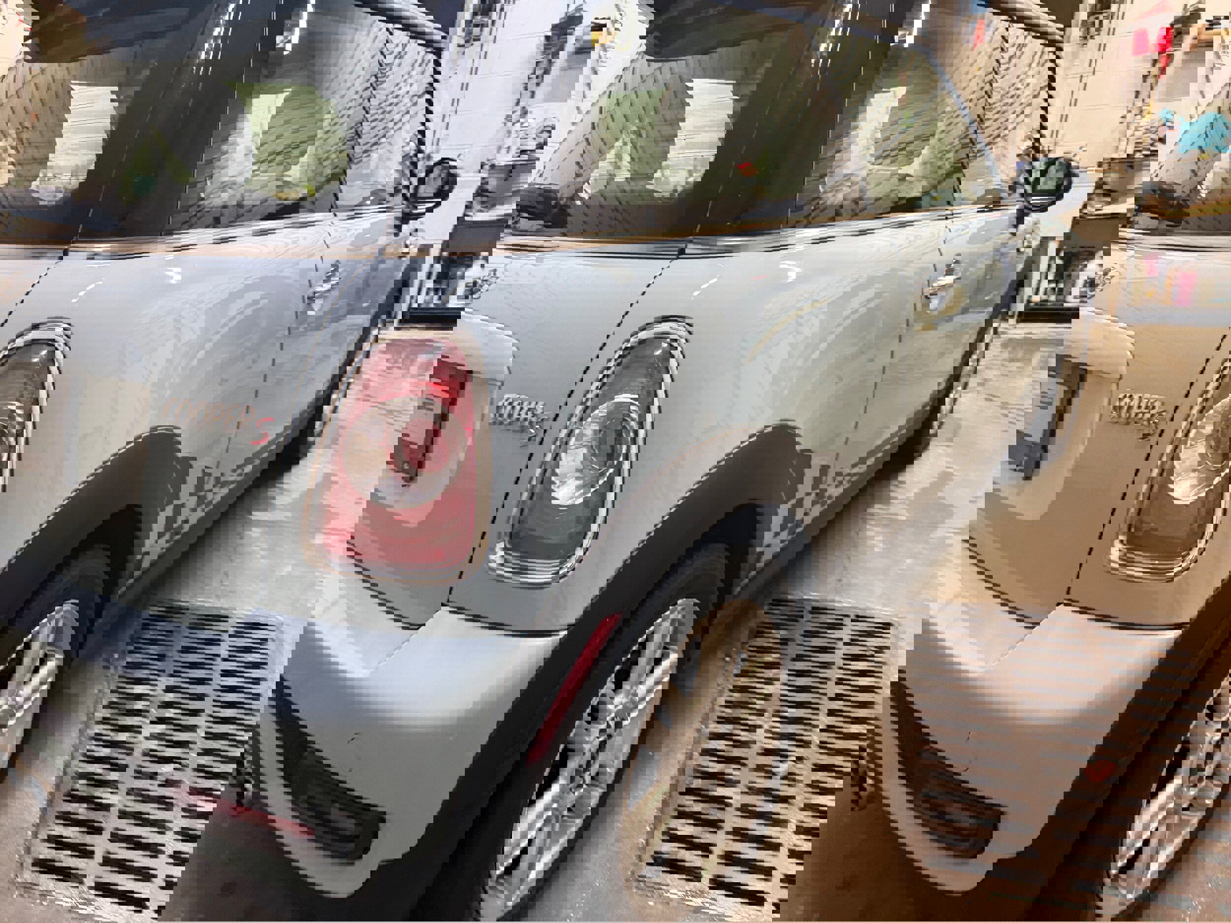 Used 2011 MINI Cooper S image 17