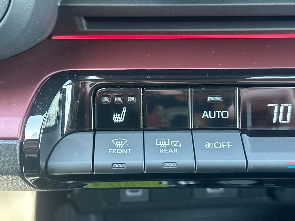 Used 2024 Toyota Prius Prime image 38