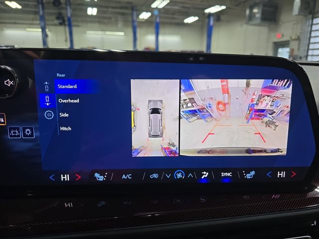 New 2026 Chevrolet Traverse Z71 w/ Enhanced Driving Package image 26