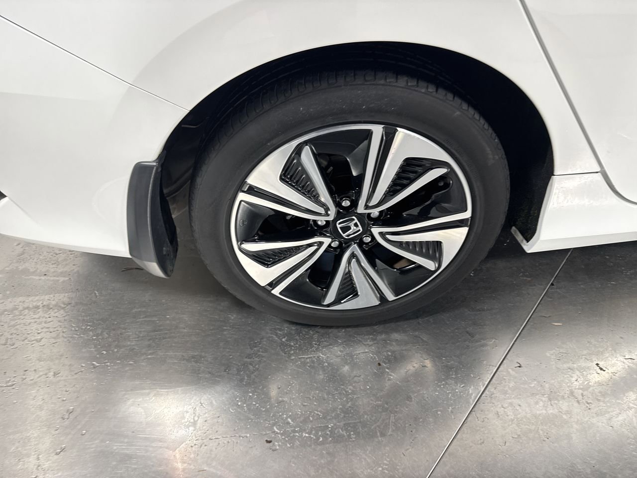 Used 2016 Honda Civic EX-T image 13