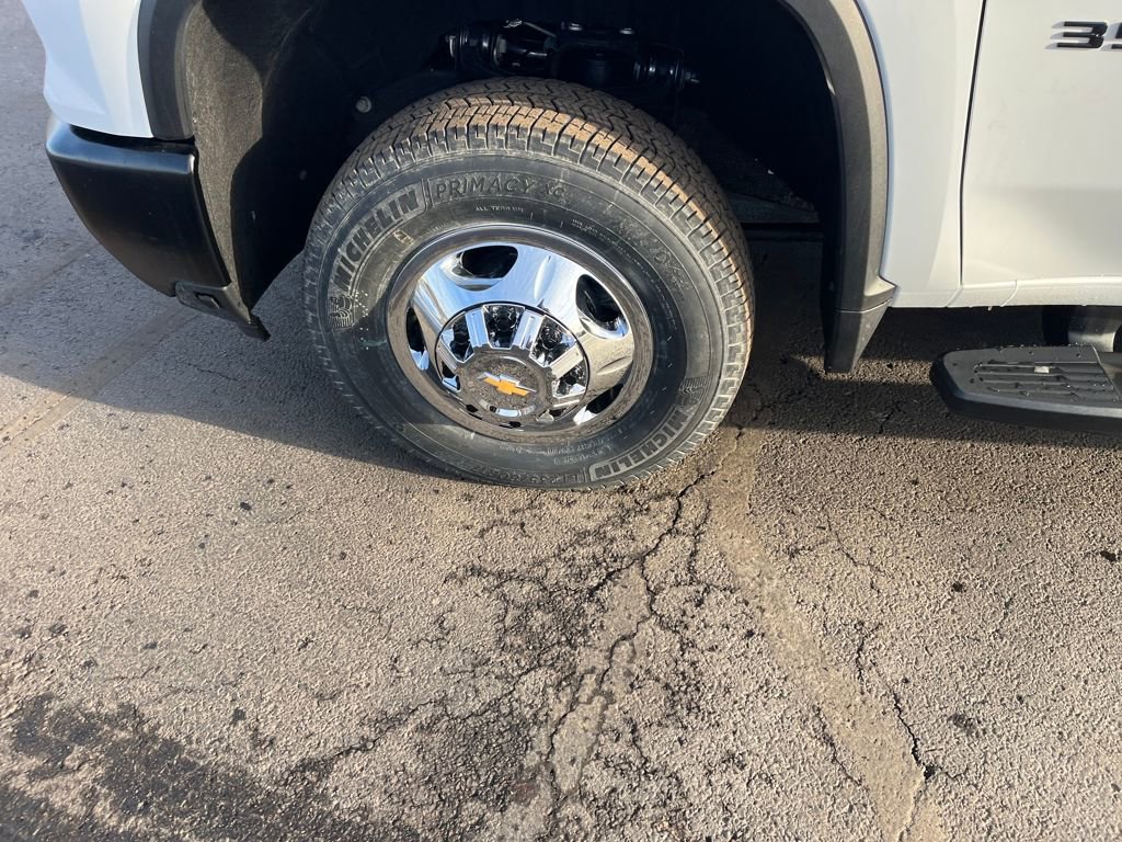 New 2026 Chevrolet Silverado 3500 W/T image 35