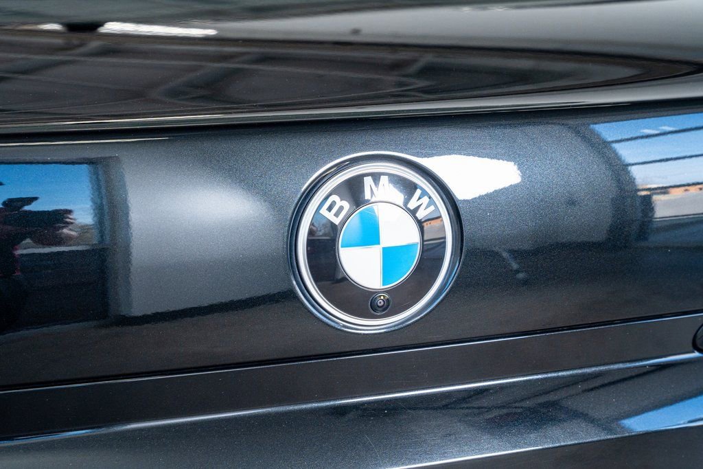 Used 2023 BMW 740i 740i w/ Parking Assistance Package image 25