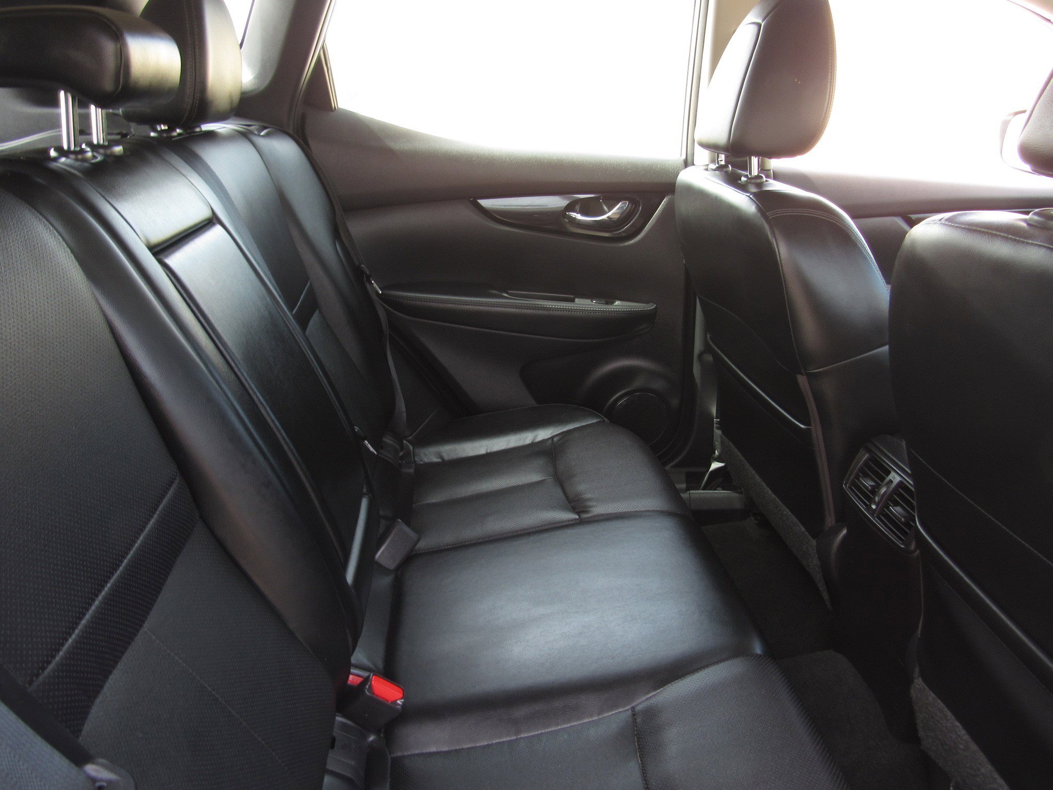 Used 2022 Nissan Rogue Sport SL image 11